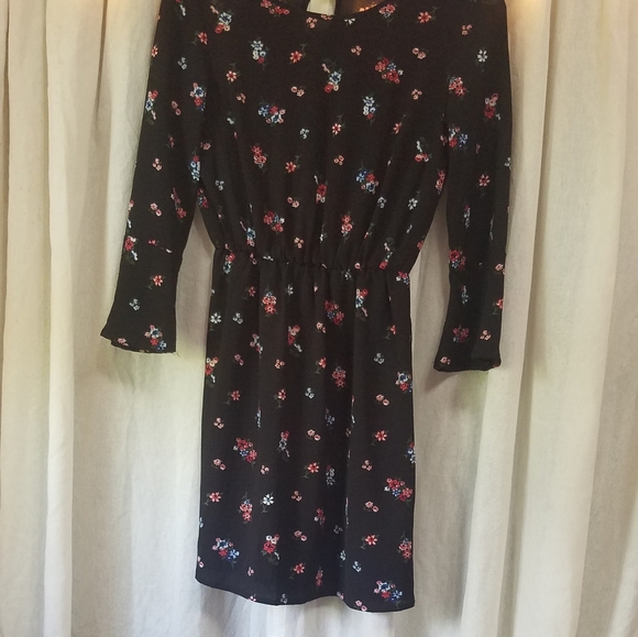 H&M Dress - Picture 2 of 3